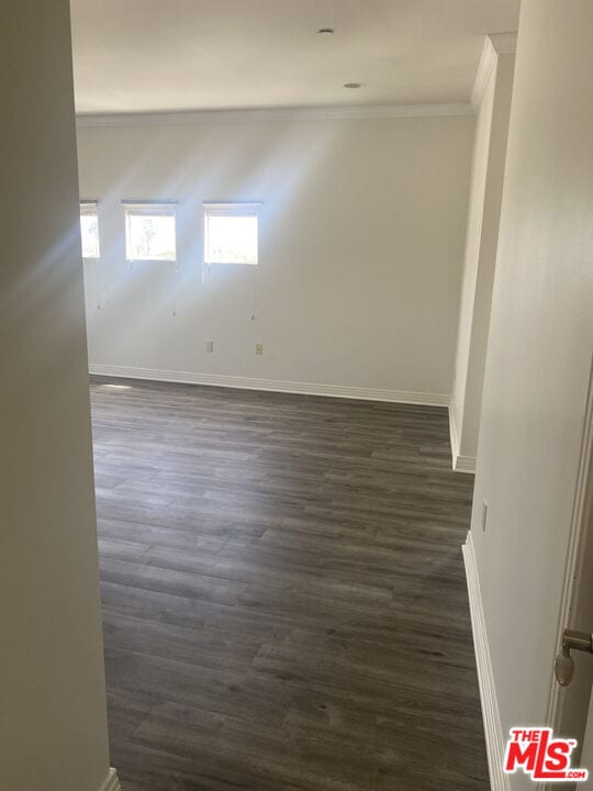 Building Photo - 1862 S Bentley Ave