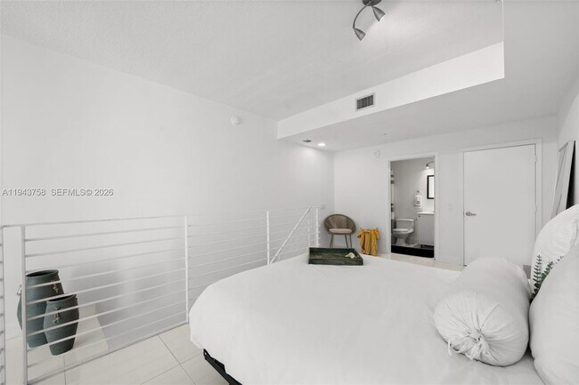 Building Photo - 60 SW 13th St