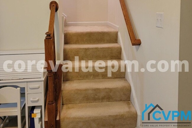 Building Photo - 8511 Pine Meadows Dr