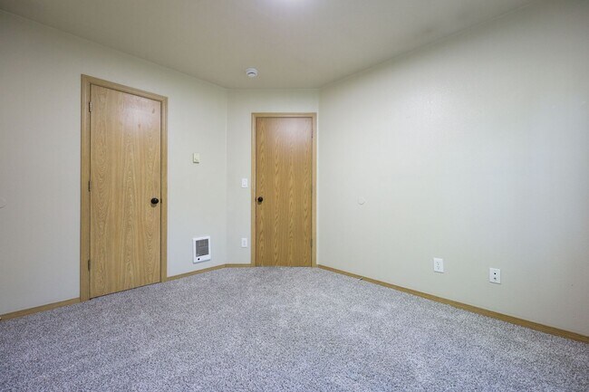 Building Photo - 4bed/2.5 Bathroom house - SE Portland