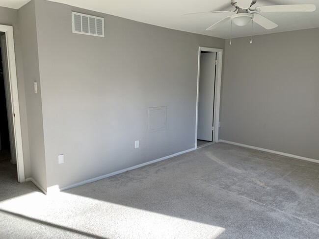 Master Bedroom - 7359 Hickory Log Cir