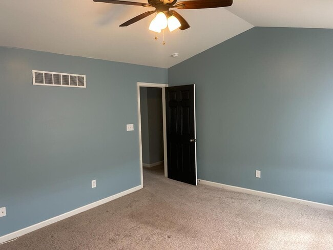 Building Photo - 453 Jockey Hollow Dr