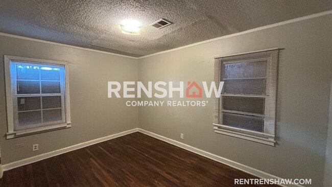 Building Photo - 1599 Hope St