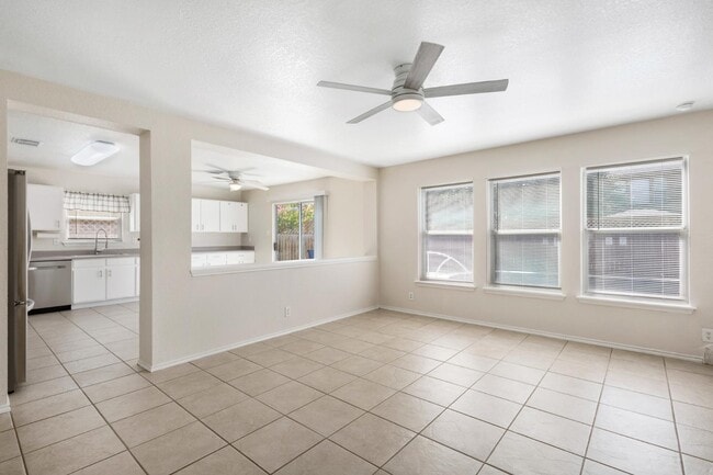 Building Photo - 372 Copper Hill Dr
