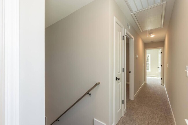 Building Photo - Brand NEW Three Bedroom Home!