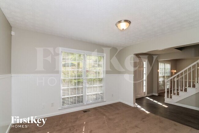 Building Photo - 2066 Arbor Forest Drive Southwest