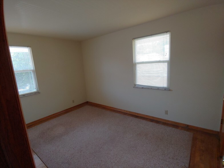 Bedroom 1 - 1415 King Ave