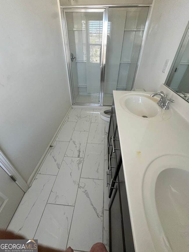 Building Photo - 882 Ambient Way