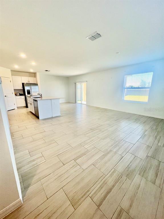 Building Photo - 9023 Bay Leaf Dr