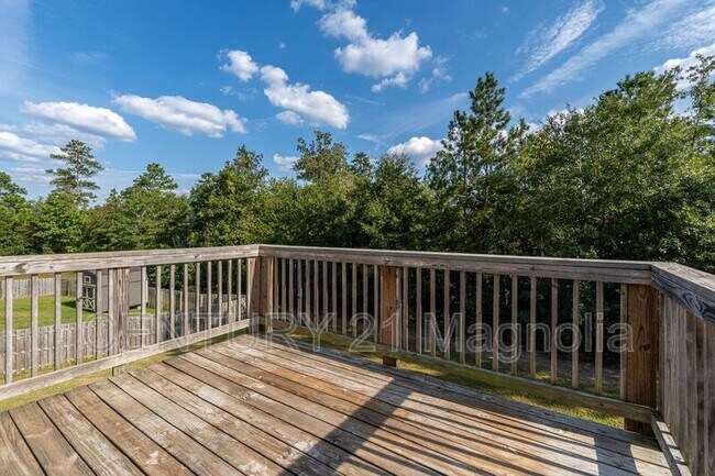Building Photo - 552 Post Oak Ln
