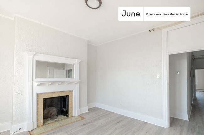 Building Photo - Room in Shared 4 bed/1 bath home in Allston
