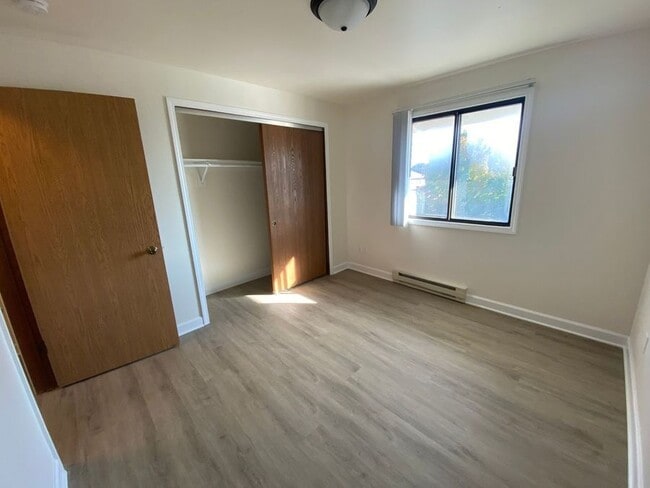 Building Photo - 6030 80th Pl
