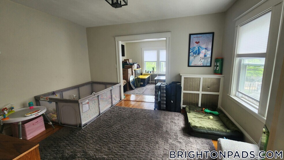 Building Photo - 64 Nonantum St