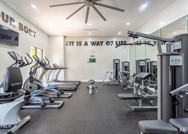 Building Photo - 17350 NW 68th Ave