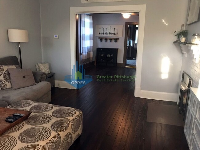 Building Photo - 2-bedroom 1st floor apartment for rent in ...