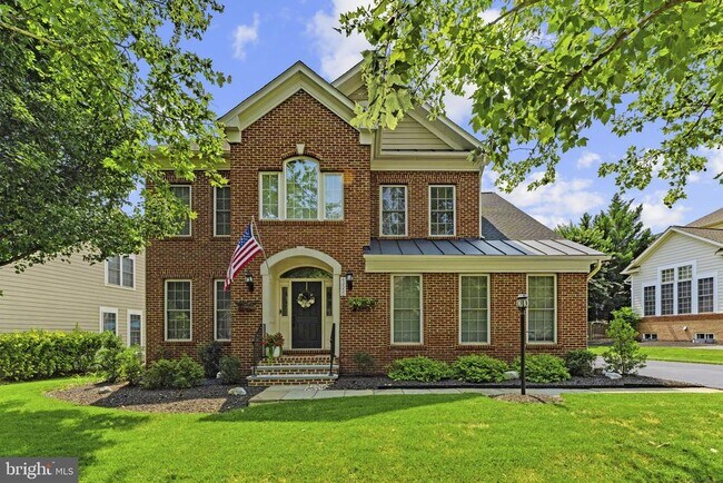 Building Photo - 43550 Riverpoint Dr