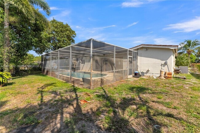 Building Photo - 6924 NW 8th Ct