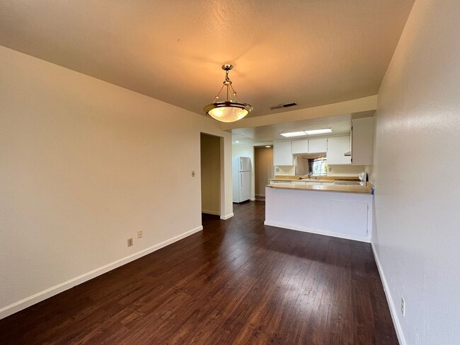 Building Photo - $500 MOVE IN SPECIAL!!!! 3 BEDROOM HOME IN PLEASANTON, CA!!!