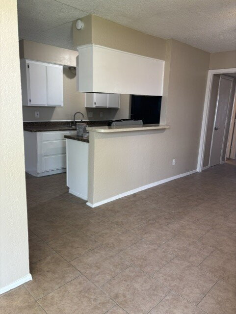 Building Photo - "Charming 2-Bed, 2-Bath in Haltom City – 901 Sq!"