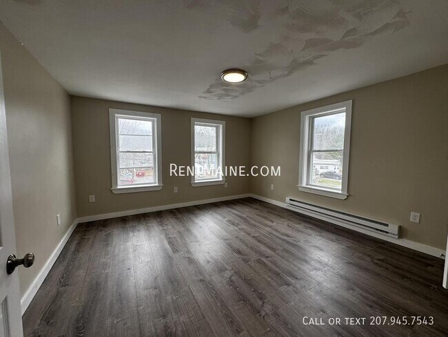 Building Photo - 7 Bennett Ave