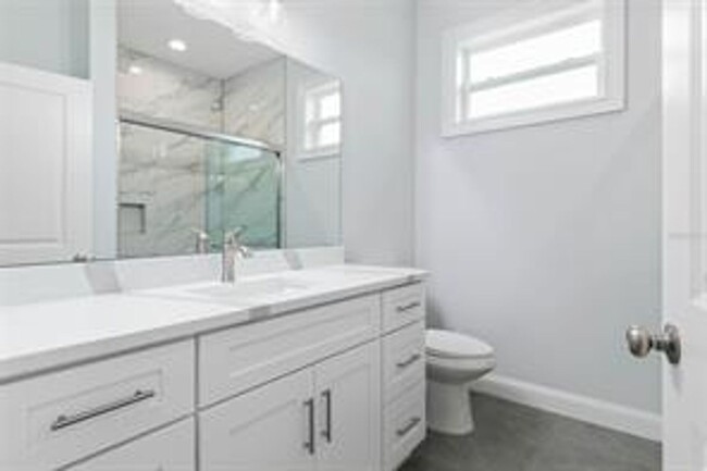 Building Photo - Beautiful new home for rent !
