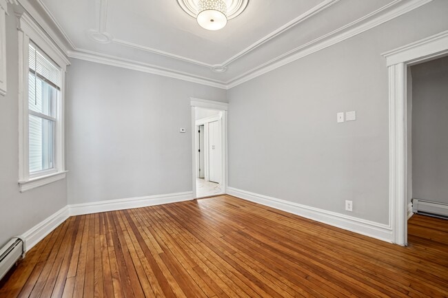 Building Photo - 78 W 6th St