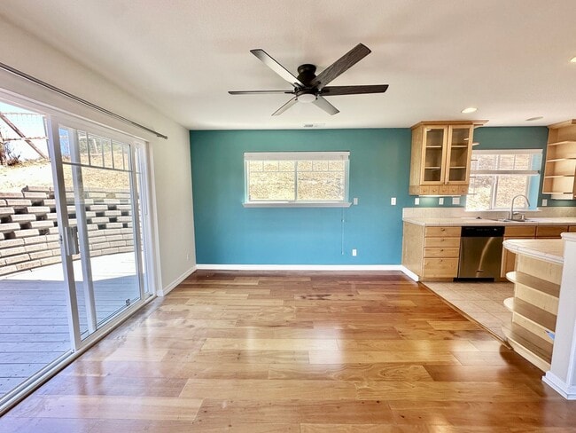 Building Photo - San Rafael Hillside Retreat