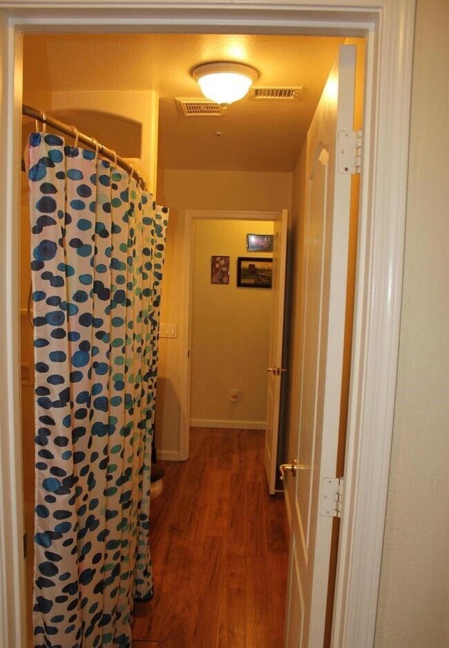 Building Photo - 9456 E Pine Valley Rd