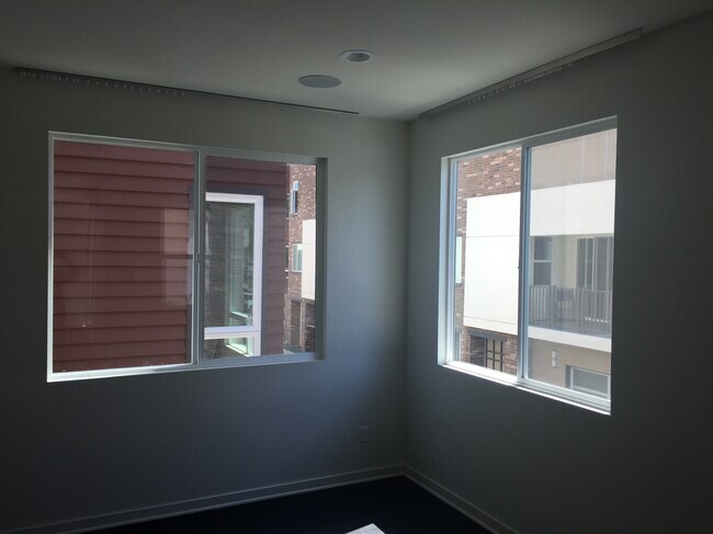 Building Photo - 826 Brickyard Ln