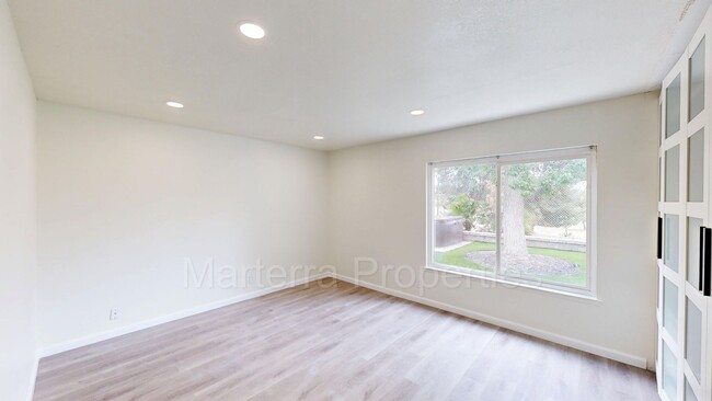 Building Photo - Amazing 3 Bedroom Home in Mission Viejo!