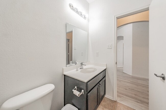 Building Photo - 3232 Florian Ln