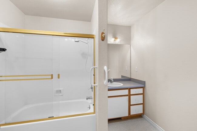 Building Photo - 1137 Riverrock Way