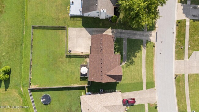 Building Photo - 8212 Grandel Pl