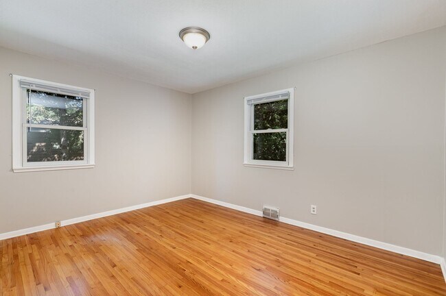 Building Photo - 4 Bed | 2 bath House in Andover School Dis...