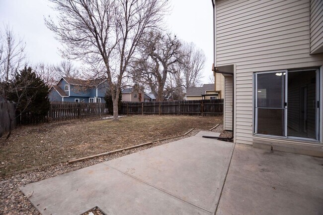 Building Photo - 1937 Connectitcut - Charming 2-Story Brick Home in a Great Location!