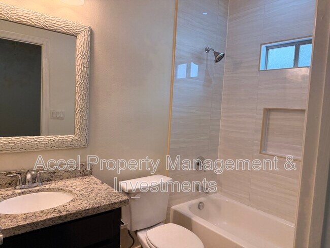 Building Photo - 209 Teak Dr