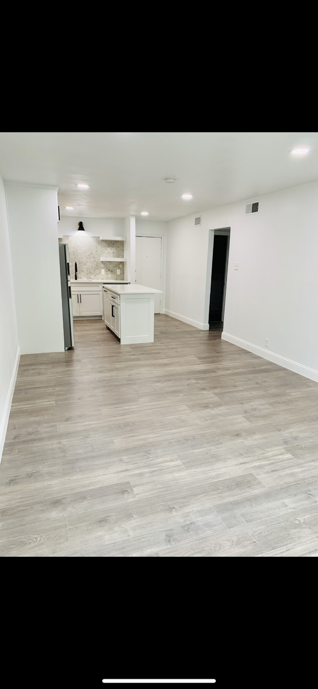 Building Photo - 5311 Fleetwood Oaks Ave