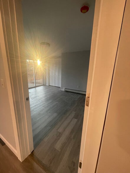 Primary Photo - 25 High St