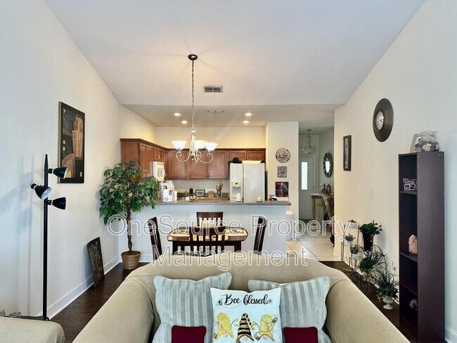 Building Photo - 907 Chase Creek Cir