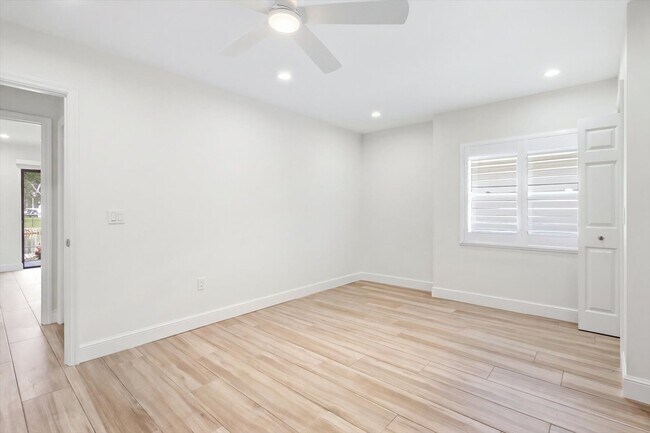 Building Photo - 11625 W Riverhaven Dr