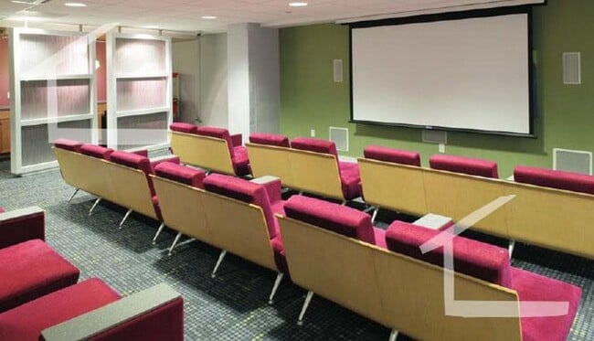 Building Photo - Pet-Friendly Apt in Ideal Brookline Location Near B, C, D Lines!