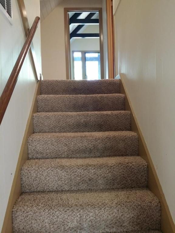 Building Photo - 611 N Spruce St