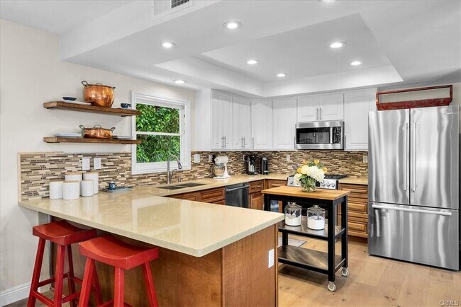 Building Photo - 1137 Vía Coronel