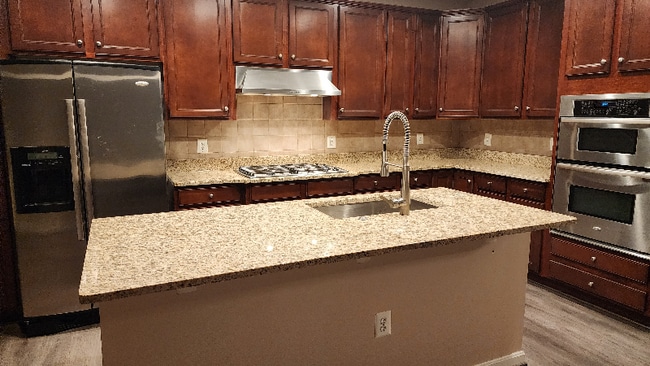 Building Photo - 25146 Harpenden Terrace