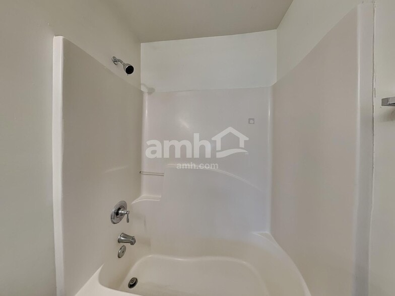 Building Photo - 1121 Rutledge Landing Dr