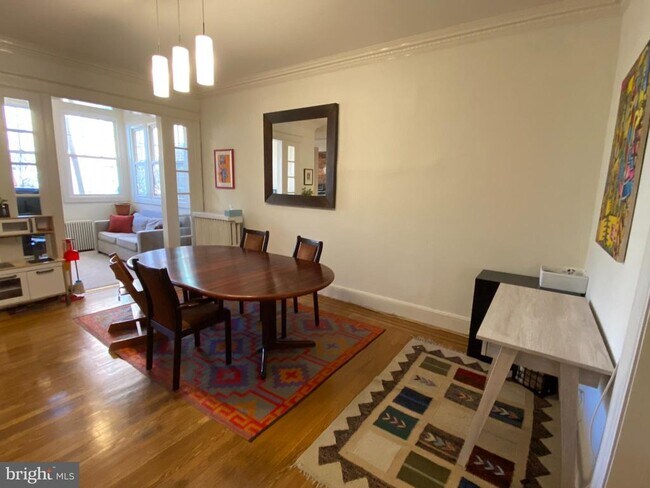 Building Photo - 1745 Lanier Pl NW