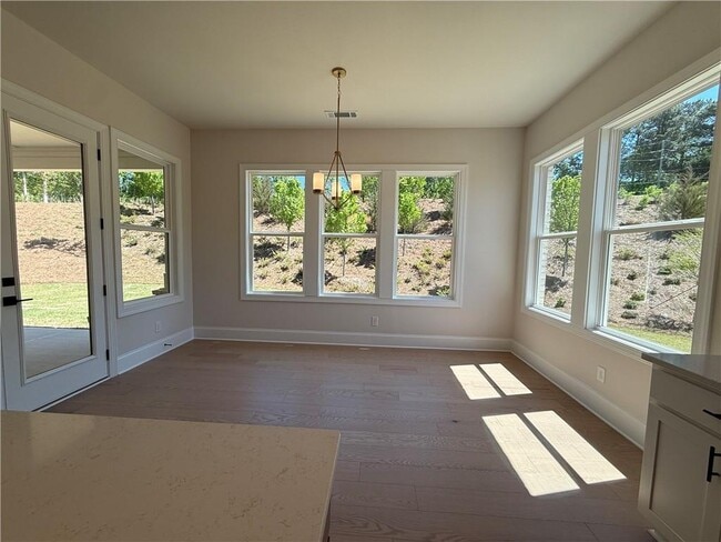 Building Photo - 2450 Colliers Ln