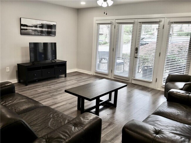 Building Photo - 3650 Ashford Dunwoody Rd NE