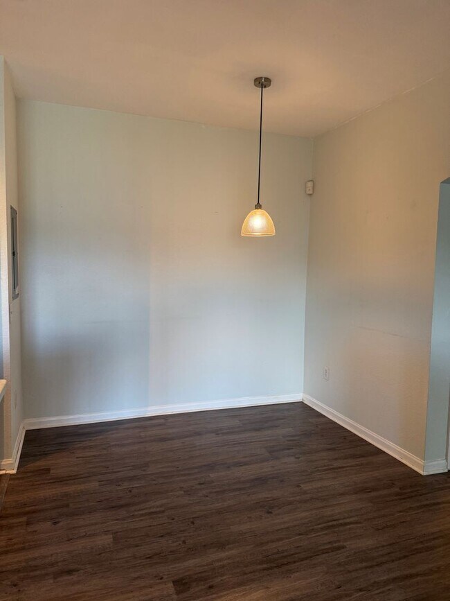 Building Photo - Longleaf Villas