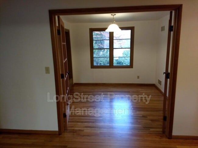 Building Photo - 905 NW 33rd St